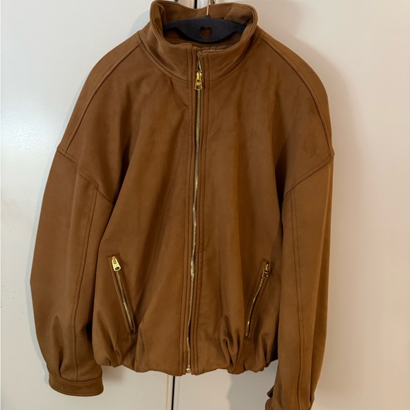 Abercrombie & Fitch Women’s Vegan Suede Bubble Bomber Jacket - Picture 6 of 10